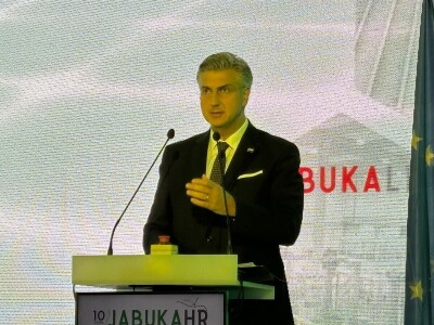 U Križu otvoren novi Logističko distribucijski centar za jabuke