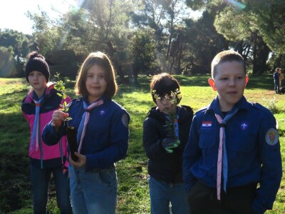 "U ovoj šumi sam odrastao, prije dvije godine gasio požar, a danas naš sin u njoj sadi svoj prvi hrast