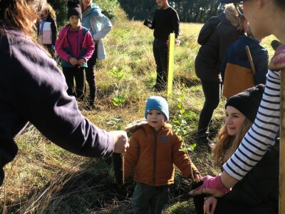 "U ovoj šumi sam odrastao, prije dvije godine gasio požar, a danas naš sin u njoj sadi svoj prvi hrast