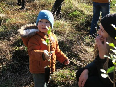 "U ovoj šumi sam odrastao, prije dvije godine gasio požar, a danas naš sin u njoj sadi svoj prvi hrast