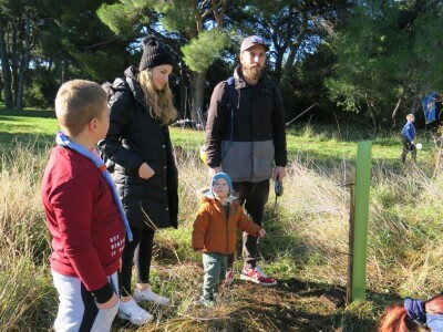 "U ovoj šumi sam odrastao, prije dvije godine gasio požar, a danas naš sin u njoj sadi svoj prvi hrast