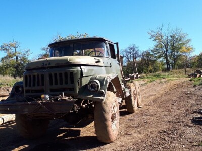 U planinu po drva kamionima starim jedan vek U planinu po drva kamionima starim jedan vek