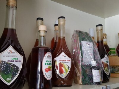 U prirodi je lijek za sve: Kako Gerzići pčelama i biljem liječe razne boljke