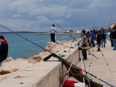 Lakše je loviti u društvu ribolovaca - žena i muškaraca