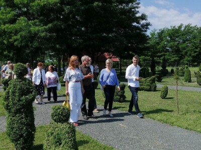 U Sračincu jeotvoren topiary  park