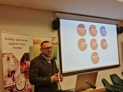 U Trakošćanu je počelo dvodnevno savjetovanje uzgajivača svinja