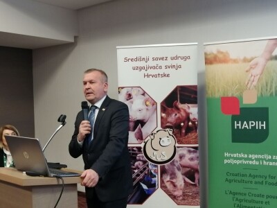 U Trakošćanu je počelo dvodnevno savjetovanje uzgajivača svinja