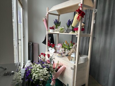 U Zagrebu otvorena studentska cvjećarna, a vlasnica je još uvijek srednjoškolka