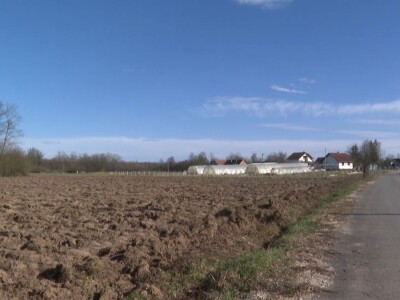 Novih 20 plastenika za dobojske domaćine