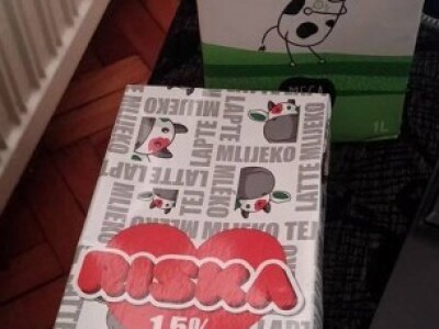 Mnogo se polaže na pakiranje koje liči na mlijeko. I kao što vidimo nigdje ne piše UHT Mnogo se polaže na pakiranje koje liči na mlijeko. I kao što vidimo nigdje ne piše UHT