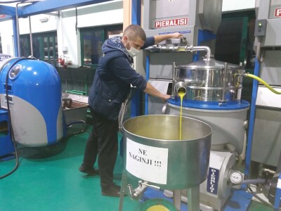 Uljara Bilaja Uljara Bilaja