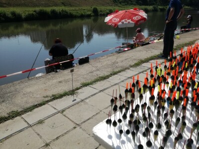 Ulov ribe udicom na plovak na Fojnici