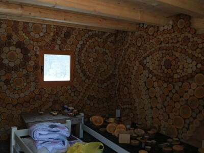 U Lipovcu kraj rijeke Jadar niče etno selo