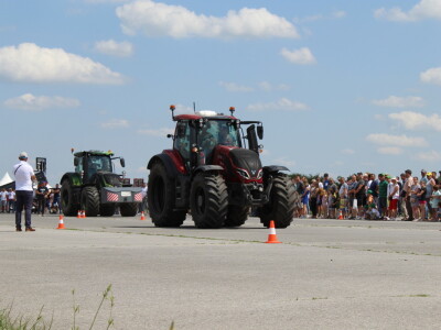 Utrka traktora na 9. FarmShow-u