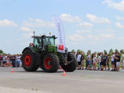 Utrka traktora na 9. FarmShow-u