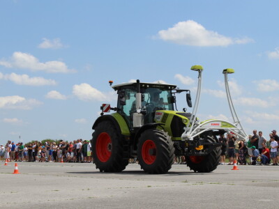 Utrka traktora na 9. FarmShow-u