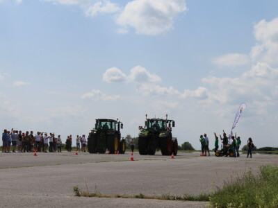 Utrka traktora na 9. FarmShow-u
