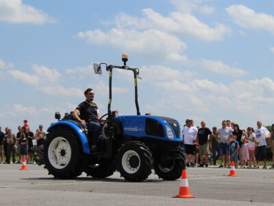 Utrka traktora na 9. FarmShow-u