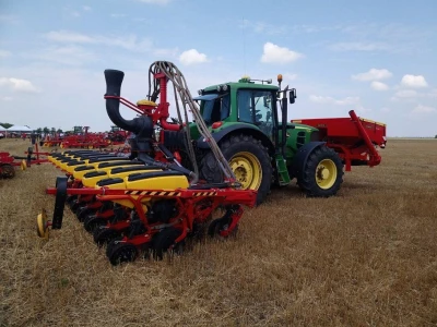 Vaderstad - prikaz mašina u radu Mađarska