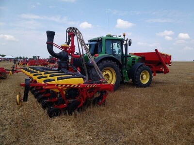 Vaderstad - prikaz mašina u radu Mađarska