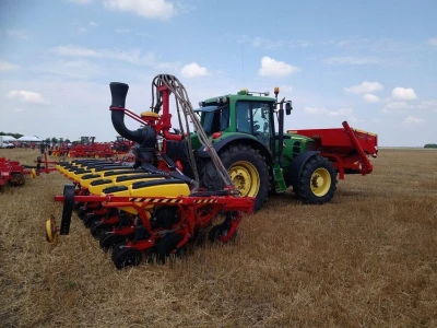 Vaderstad - prikaz mašina u radu Mađarska