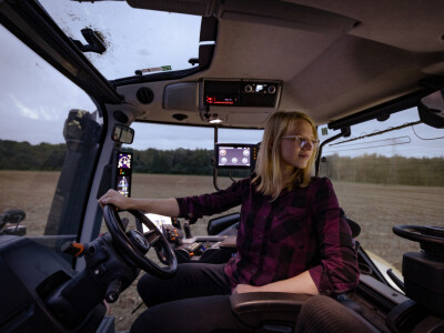 Valtra Q 305 s velikim Q za kvalitetu