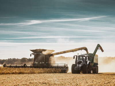 Valtra Q 305 s velikim Q za kvalitetu