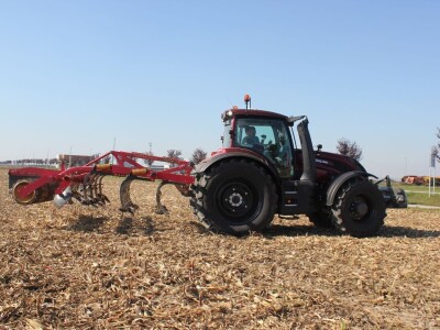 Valtra T234 Versi Smart Touch