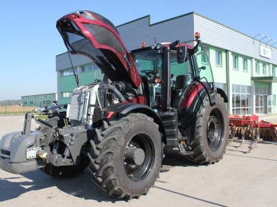 Valtra T234 Versi Smart Touch