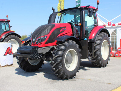 Farm Show Osijek 2017 - Traktori