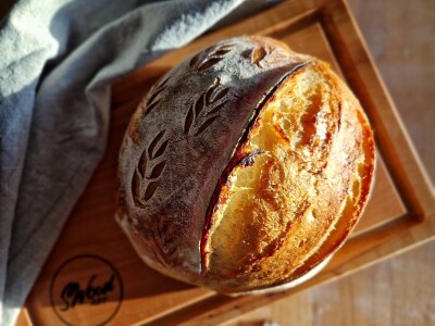 Vanja Vukadinović - izrada kruha s domaćim kvascem Vanja Vukadinović - izrada kruha s domaćim kvascem