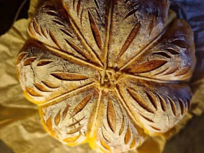 Vanja Vukadinović - izrada kruha s domaćim kvascem Vanja Vukadinović - izrada kruha s domaćim kvascem