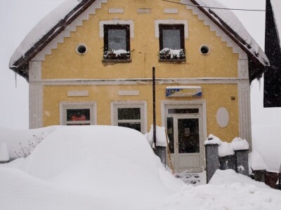 Vanja Vukadinović - izrada kruha s domaćim kvascem Vanja Vukadinović - izrada kruha s domaćim kvascem