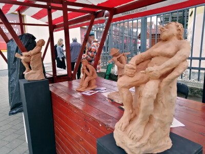 varaždinski likovni umjetnici slikali su na varaždinskom placu varaždinski likovni umjetnici slikali su na varaždinskom placu