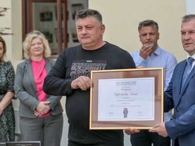 Varaždinsko bučino ulje nagrađeno je zlatnim medaljama na Monde Selectionu u Bruxellesu Varaždinsko bučino ulje nagrađeno je zlatnim medaljama na Monde Selectionu u Bruxellesu