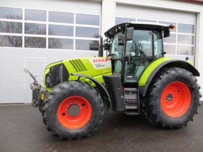 Traktor Claas ARION 600C