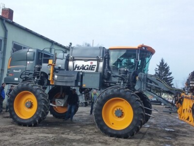 Hagie samohodna prskalica Hagie samohodna prskalica