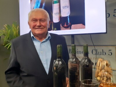 Vina Enjingi Vina Enjingi