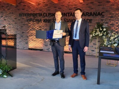 Vinatlon 2025. "Šampion Dunava" graševina Vinarije Svijetli dvori