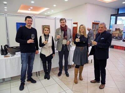 VinEko - prva izložba ekoloških i biodinamičkih vina i maslinova ulja VinEko - prva izložba ekoloških i biodinamičkih vina i maslinova ulja