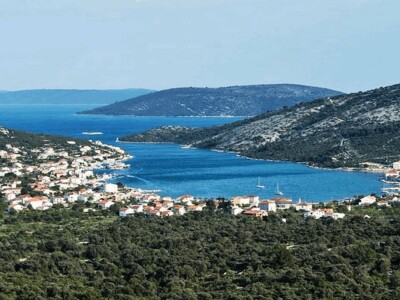 Vinišće u Općini Marina kod Trogira
