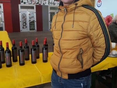 Vino od višnje OPG-a Bošnjak