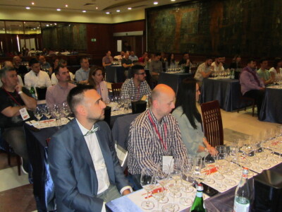 Vinoljupci prezadovoljni prvim Novosadskim salonom vina Vinoljupci prezadovoljni prvim Novosadskim salonom vina