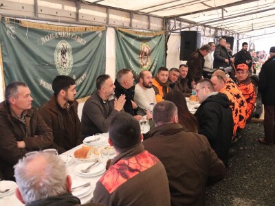 Više od 2.000 lovaca na osmoj Šakalijadi u Derventi