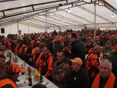 Više od 2.000 lovaca na osmoj Šakalijadi u Derventi