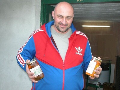 Vlasnik OPG Vedran Marunica zadovoljan količinom i kvalitetom meda