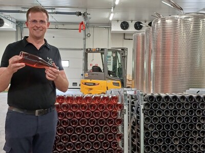 Voćarsko-vinogradarsko poljoprivredno gospodarstvo Karlovček