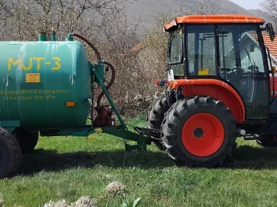 Voćnjak i destilerija u Grkovcima