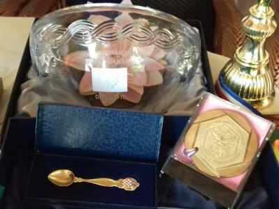 Jedna od šest Kristalnih zdjela za šampionki med