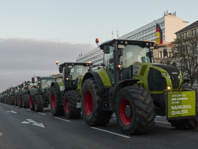 Vrhunac njemačkih prosvjeda u Berlinu Vrhunac njemačkih prosvjeda u Berlinu